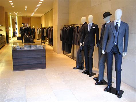 Stipendi per Collection Merchandising Manager in Giorgio Armani.